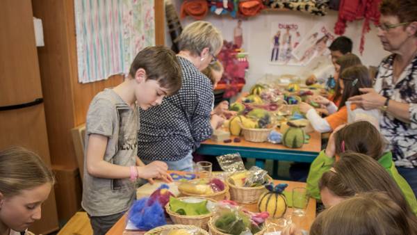 Erstkommunionkinder beim Nachmittagsprogramm.