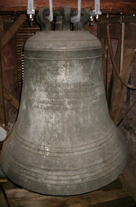 Georg-Glocke im Südturm der Wallfahrtsbasilika